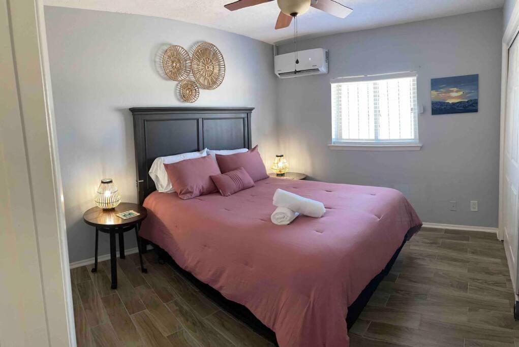 Comfy, Contemporary Quiet Retreat Vacation Home With Views Αλμπουκέρκι Εξωτερικό φωτογραφία